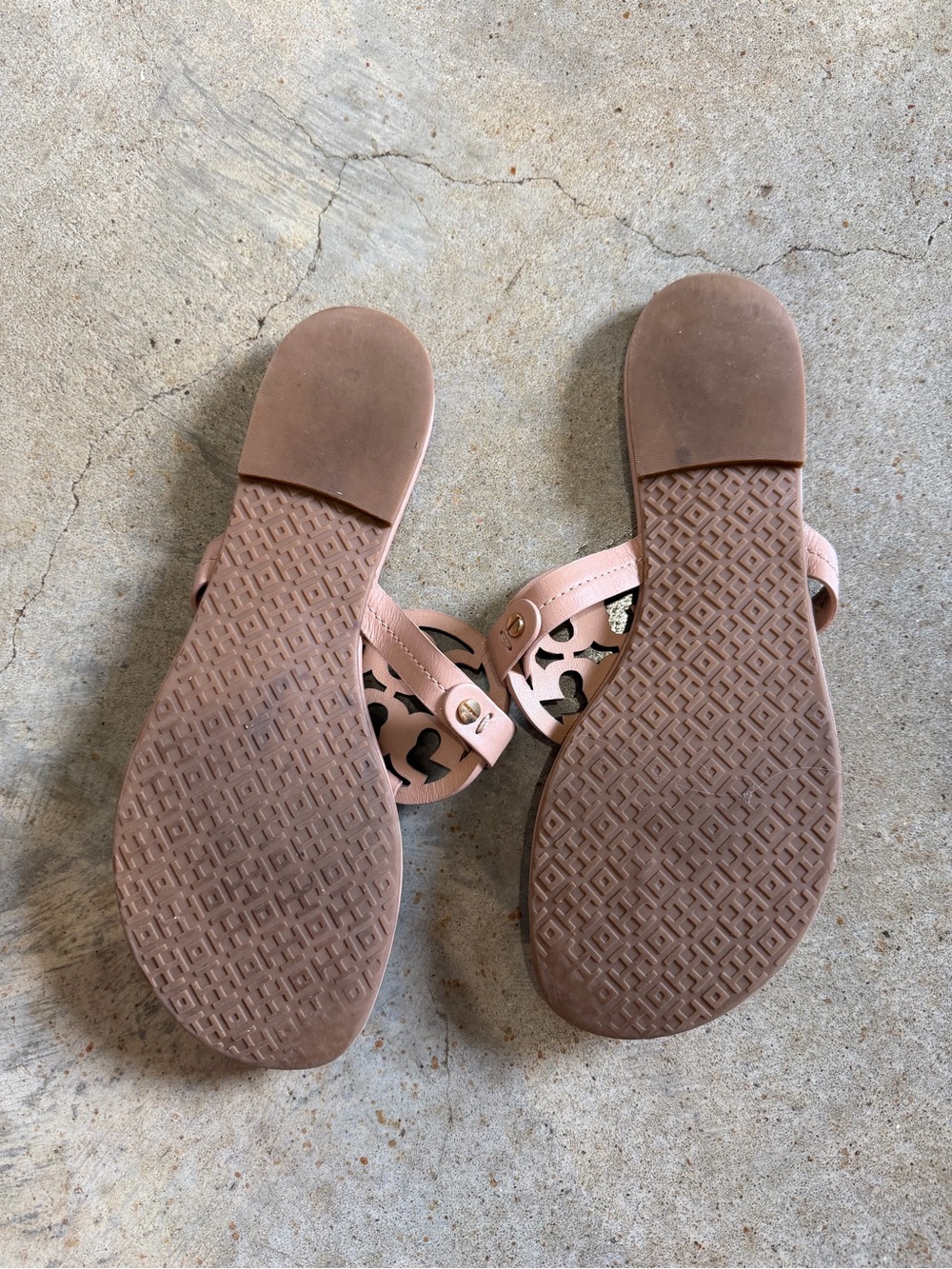 Tory Burch Nude Miller Thong Sandals size 8 - Picture 2 of 2